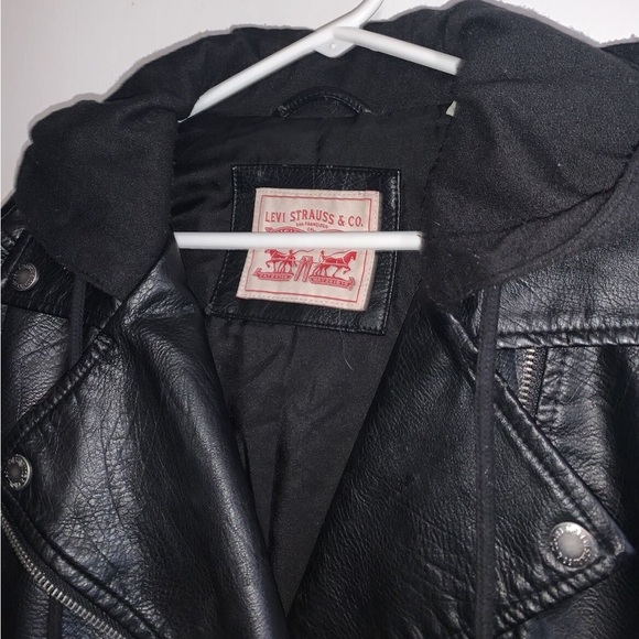 Levi Strauss Black Faux Leather Jacket - Picture 8 of 11